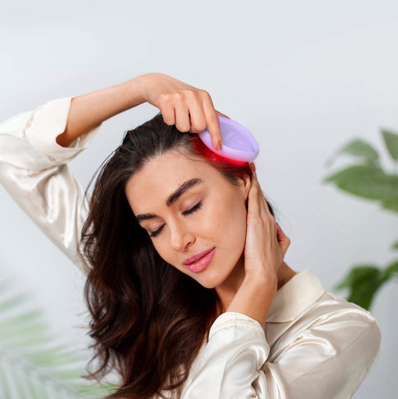 Foreo FLIP™ play advanced LED light hairbrush