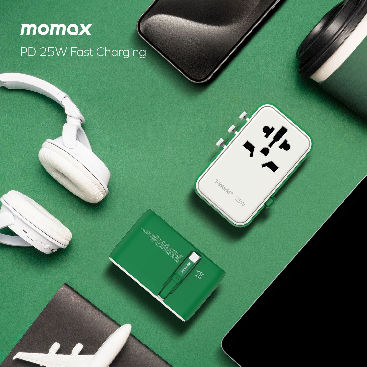 Momax 1-World+ 25W 3-插口 內建 USB-C 充電線 + AC 旅行充電插座