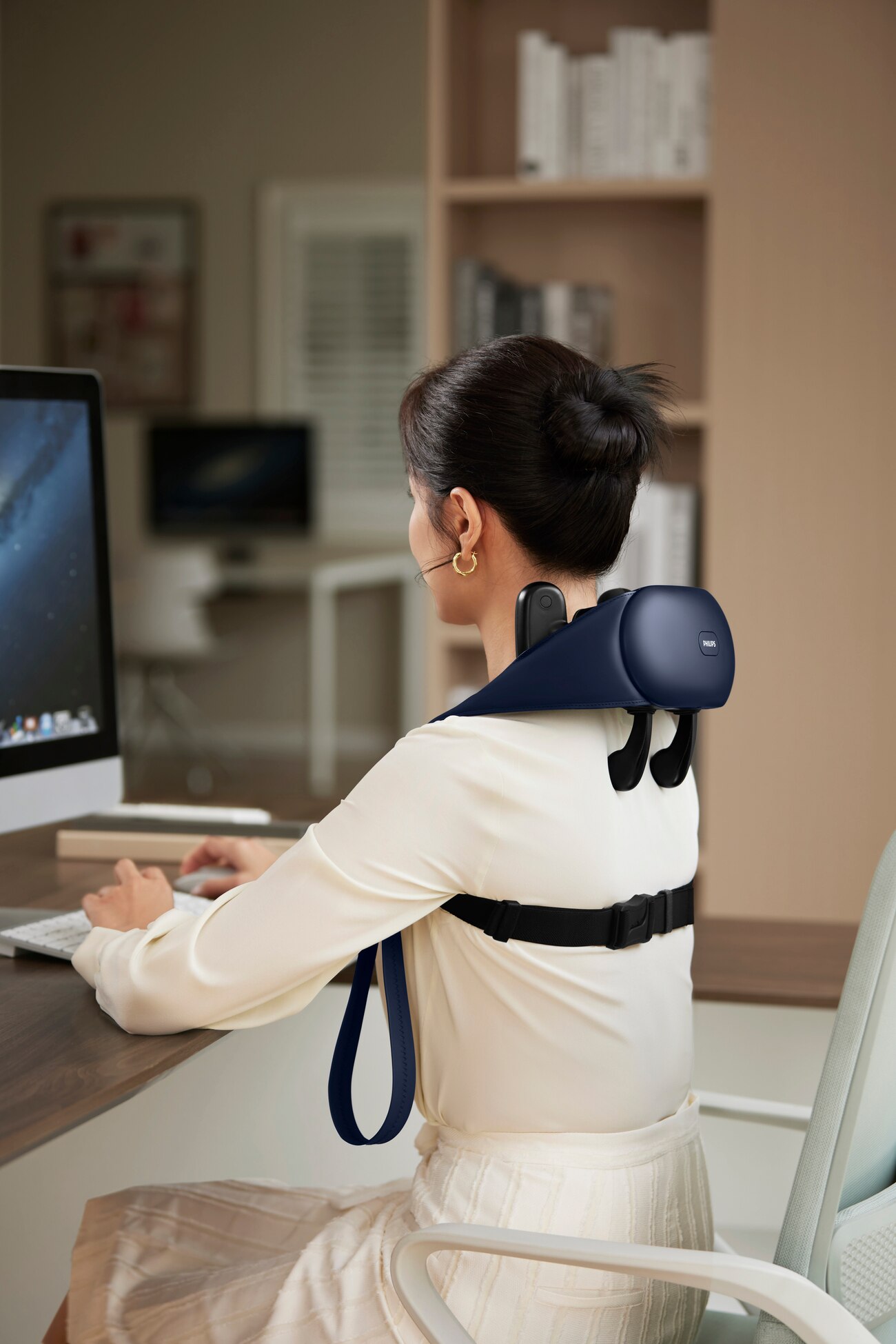 PHILIPS Neck and Shoulder Massager PPM3322