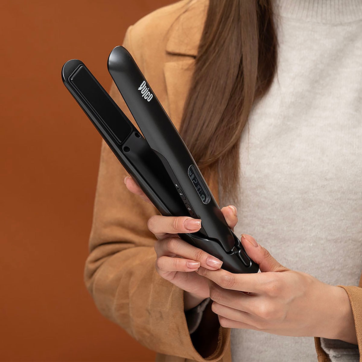 QUICO HC104-BLK Q-Swap Cordless Straightener