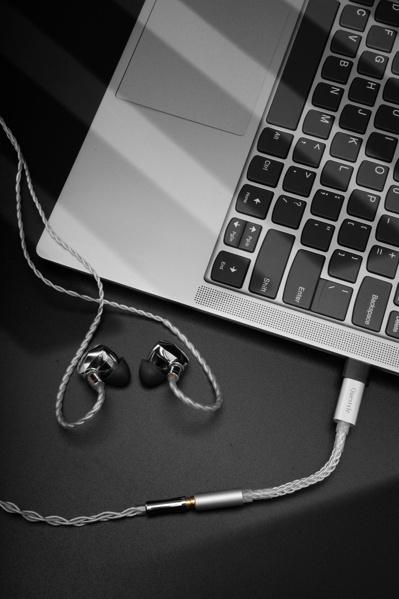 Questyle Qlink-C 功率放大器