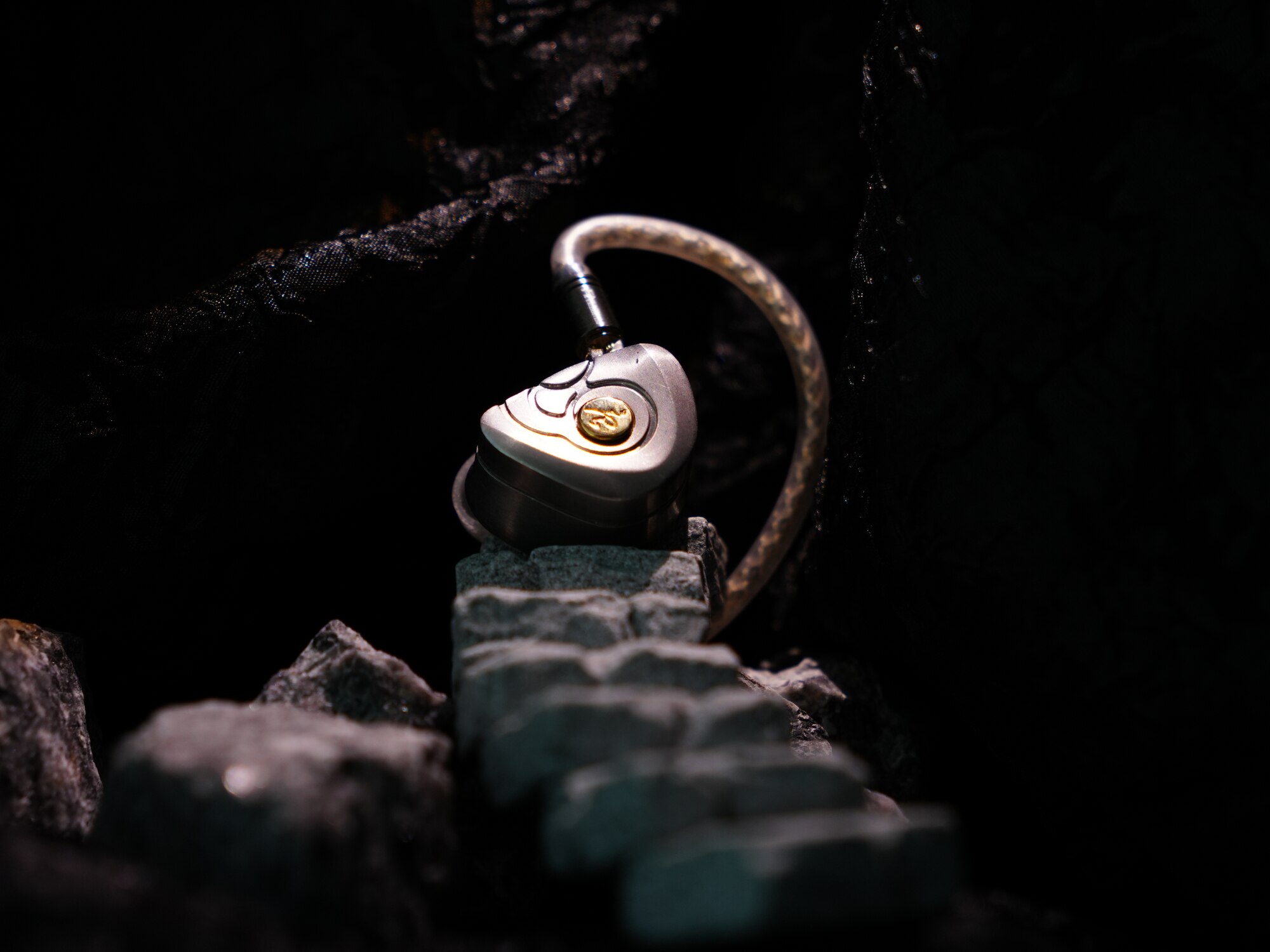 TangZu 唐族 齊天大聖三混合11單元旗艦入耳式耳機