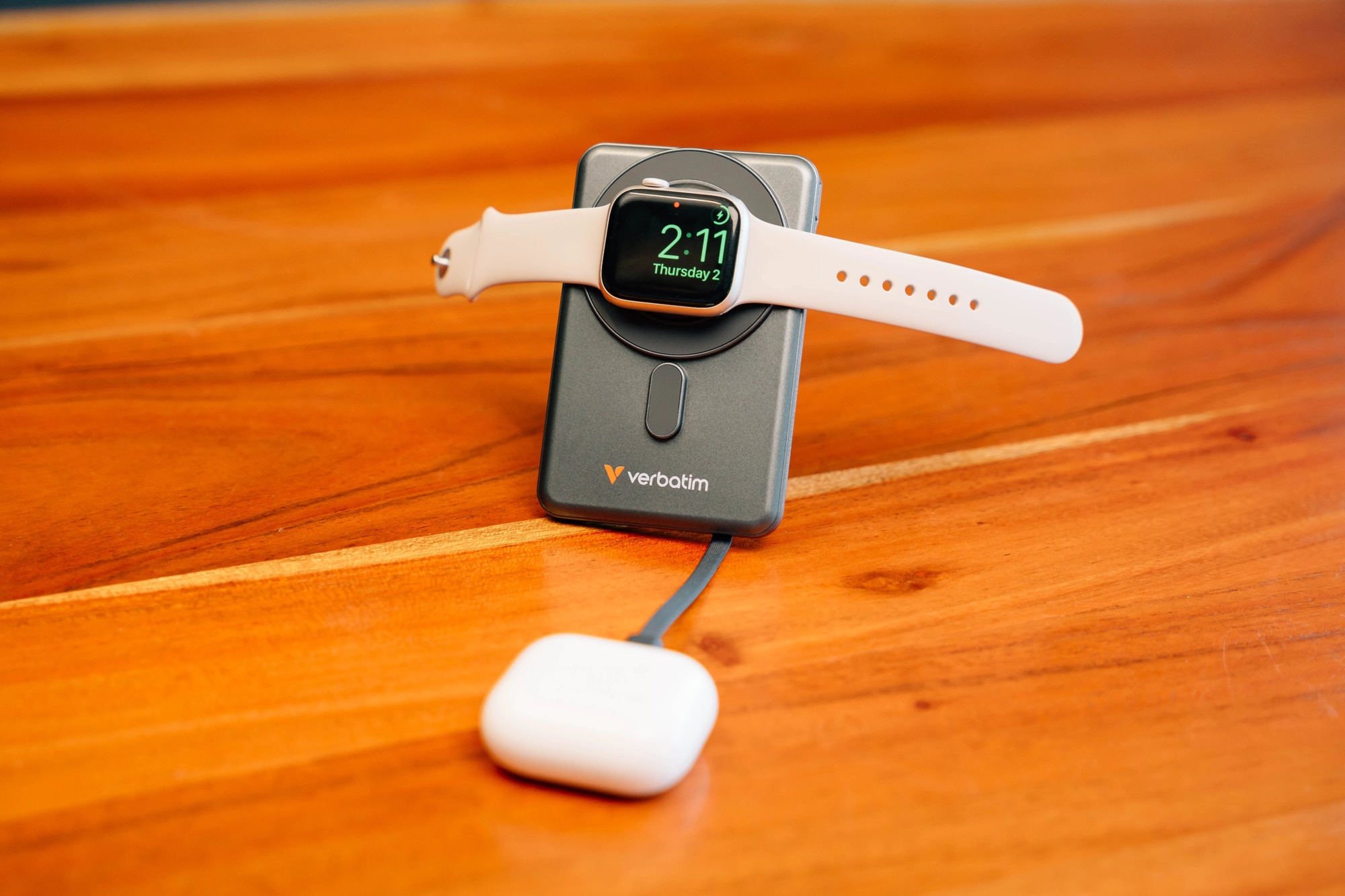 VERBATIM Charge ‘N’ Go 行動電源 磁吸無線充電 10000mAh 帶 LED 顯示屏