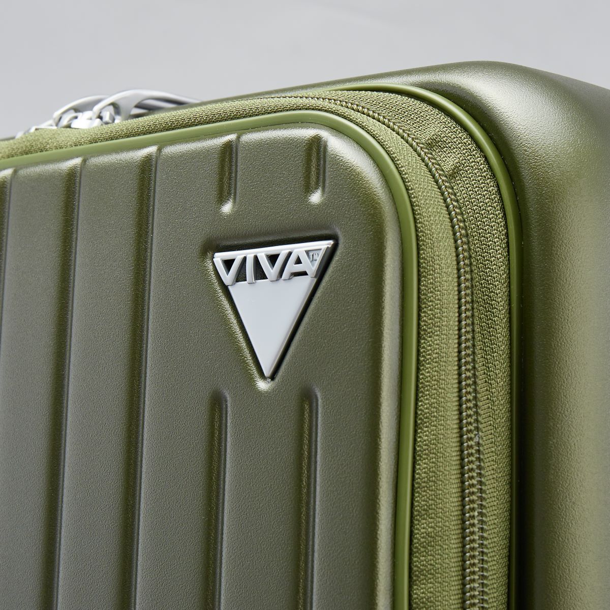 VIVA VENUS Zipper Front Opening Suitcase