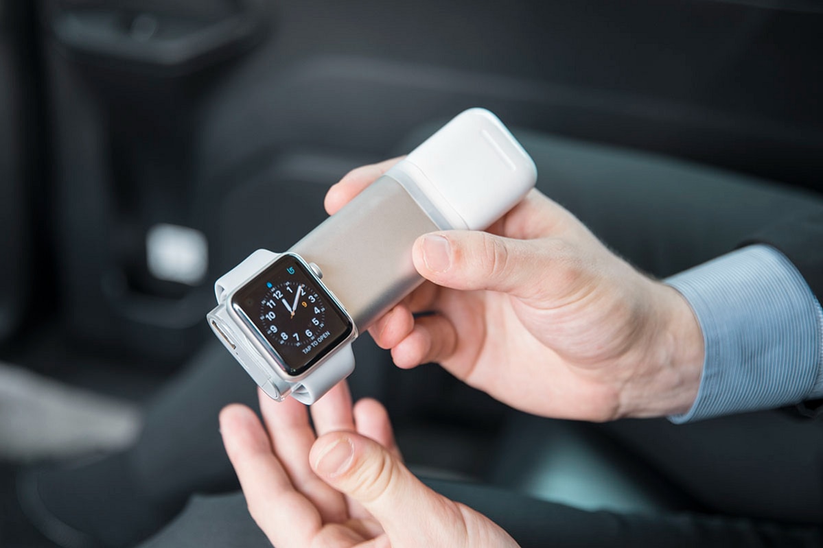 EIRTOUCH Dual Power Bank for Apple Watch and Airpods